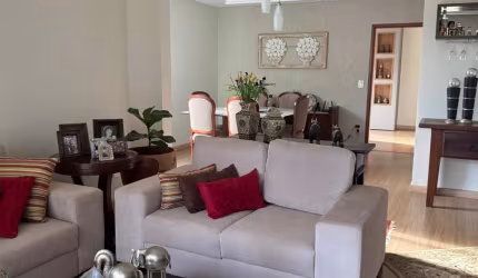 Oportunidade !!! Venha morar em um excelente apartamento no Tabajaras , segundo andar ,  muito espaçoso e ventilado . Próximo de tudo e fácil acesso para o centro .