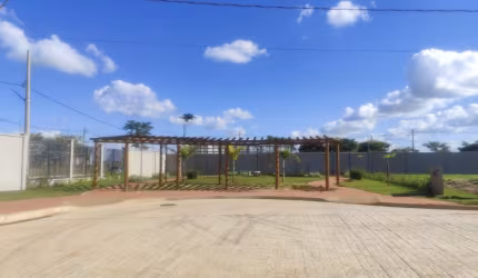 Ótimo terreno , plano , no condomínio Boulevard , Gran Ville