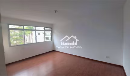Vende apartamento para reforma de modernização com 130m² em Moema.