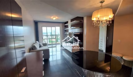 Vende apartamento mobiliado em andar alto. Lazer.