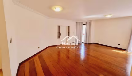Vende apartamento com  135m², 3 dormitórios na Vila Nova Conceição.