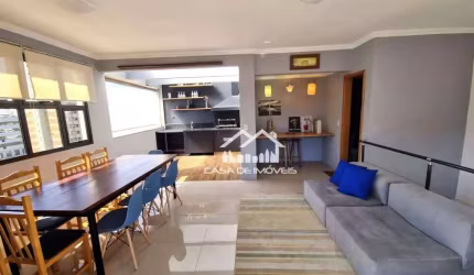 Vende cobertura triplex mobiliada em Moema.