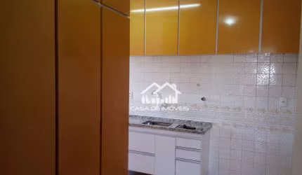 Vende apartamento com 65m² em Moema.