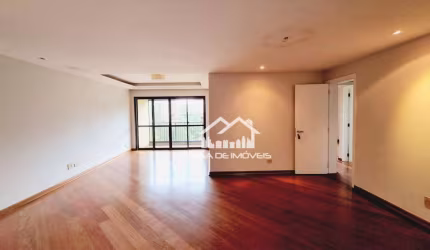 Vende excelente apartamento com 132m² no Brooklin. Vista livre.