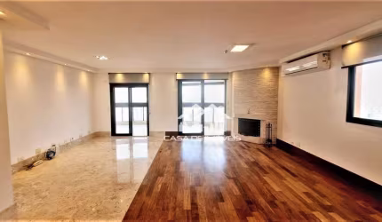 Vende ou aluga apartamento com 160m2 no melhor do Panamby.