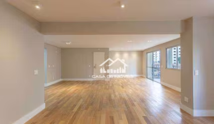 Vende apartamento em Moema Pássaros, 161m², 2 dormitórios, 3 vagas de garagem.