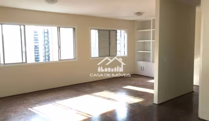 Vende apartamento em Moema Pássaros, 100m², 2 dormitórios, 1 vaga de garagem.