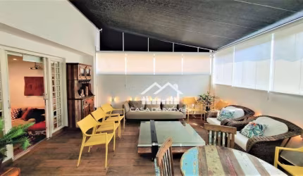 Vende casa tipo sobrado com 4 dormitórios, espaço gourmet com churrasqueira e forno de pizza, escritório, depósito, 2 vagas, na Vila Suzana.