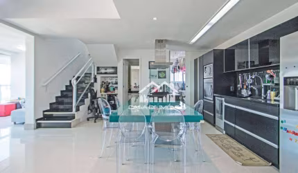 Vende lindo apartamento duplex com 118m² no Campo Belo.