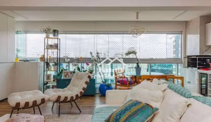 Vende lindíssimo apartamento com varanda gourmet, living integrado, 3 suítes, 3 vagas e muito lazer no Brooklin