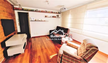 Vende ótimo apartamento com 156m² + varandas, no Campo Belo.