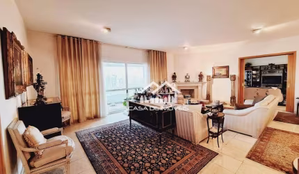 Vende apartamento de alto padrão, com 400m², 4 suítes e 6 vagas no Panamby.
