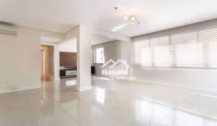 Vende apartamento com 138m², 2 dormitórios sendo 1 suíte, sala ampliada, lazer e 2 vagas, no Itaim