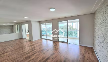 Vende apartamento de 177 m² com 4 dormitórios e lazer completo, no Panamby.