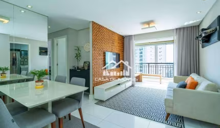 Vende apartamento com 65m², 3 dormitórios, 1 suíte e 1 vaga, com lazer, no Morumbi.