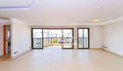 Vende cobertura em Moema, 295m², 2 suítes, 4 vagas