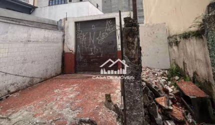 Vende terreno com 130m², excelente localização em Moema.