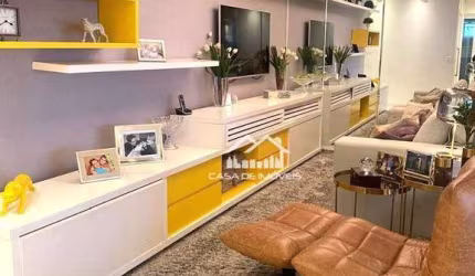 Vende apartamento com 138m², 3 dormitórios, sendo 1 suíte com closet, varanda gourmet, 2 vagas e lazer, no Brooklin