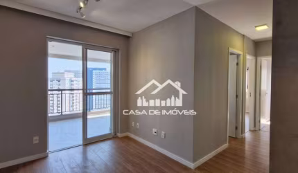 Vende apartamento de 75m², com 3 dormitórios sendo 1 suíte e 2 vagas, na Vila Andrade.