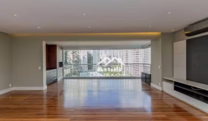 Vende apartamento com 128m², 3 dormitórios e lazer clube, na Vila Andrade.