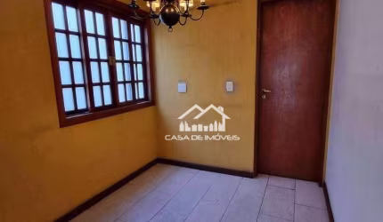 Sobrado à venda, 136m², 2 suítes, 3 vagas, no Jardim Londrina