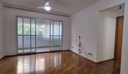 Vende apartamento de 98m², com 4 quartos sendo 1 suíte e 2 vagas, na Vila Andrade.