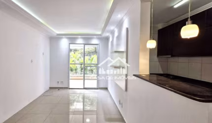 Vende apartamento de 83m², com 3 dormitórios sendo 1 suíte, 2 vagas e 1 depósito, na Vila Andrade.