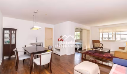 Vende apartamento com 126m², 3 dormitórios sendo 1 suíte, 1 vaga e lazer, em Moema