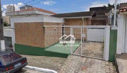 Vende casa de 90m² em terreno de 250m²,  com  2 dormitórios, 4  vagas, amplo quintal