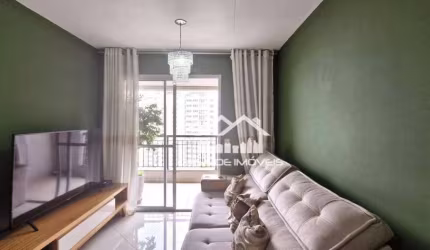 Vende apartamento de 70m², com 3 quartos sendo 1 suíte e 2 vagas.