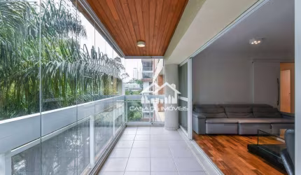 Vende apartamento com 132m², 3 suítes, 2 vagas e lazer, na Vila Andrade.