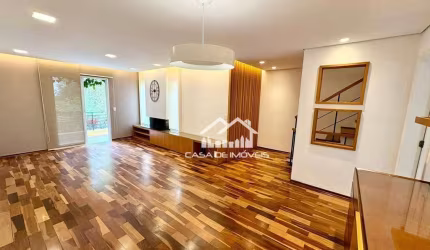 Vende casa em condomínio de 204m², com  3 dormitórios, 1 suíte, 2 vagas
