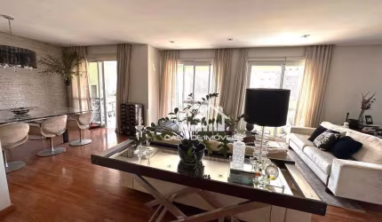 Vende apartamento de 173m², com 3 suítes e 3 vagas.