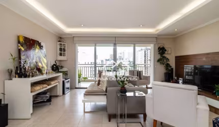 Vende apartamento com 145m², 3 suítes, escritório, 3 vagas e lazer clube, no Morumbi.