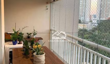 Vende apartamento com 145m², 3 suítes, 1 escritório, 3 vagas e lazer clube, no Morumbi.