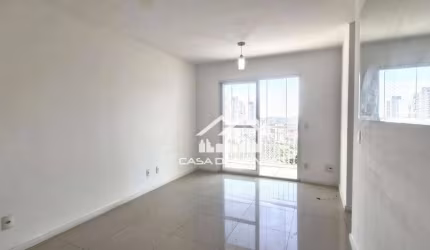 Vende ou aluga apartamento de 67m², com 3 quartos e 1 vaga, na Vila Andrade.