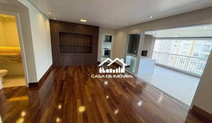 Vende apartamento de 168m², com 3 suítes, 3 vagas, varanda gourmet na Vila Andrade