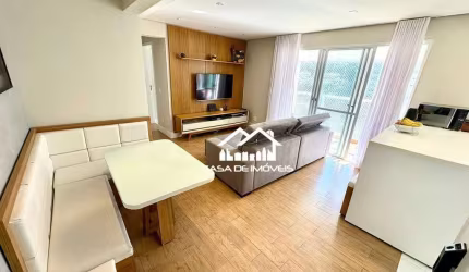 Vende apartamento de 67m², reformado, com 2 dormitórios, sendo 1 suíte e lazer, na Vila Andrade.