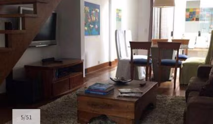 Aluga casa de vila, na Vila Nova Conceição, com 140m²