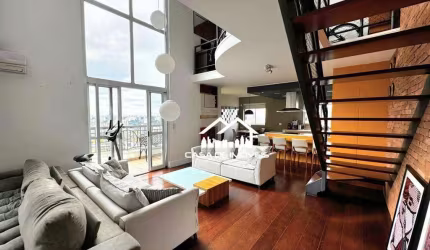 Aluga apartamento duplex mobiliado com 170m², 2 suítes, parque privativo e lazer, no Panamby.