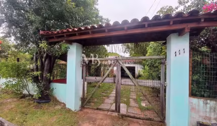 Casa  a venda com bastante area verde  na Ilha do Meio Itacimirim. Com 3 quartos sendo 1 suite!