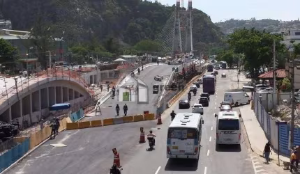 Terreno à venda na Avenida Armando Lombardi, 395, Barra da Tijuca, Rio de Janeiro por R$ 10.000.000