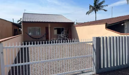 Casa mobiliada pronta para morar localizada no Balneário Paese em Itapoá/SC!