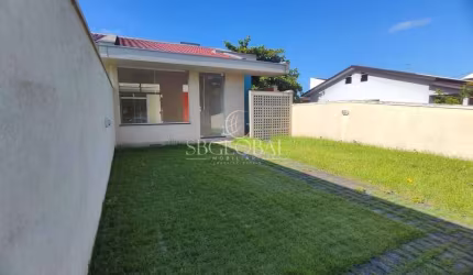 Casa nova com pagamento facilitado, na Barra do Saí em Itapoá/SC