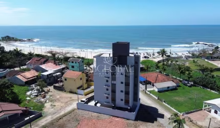 Apartamento á 50 metros da praia com vista para O mar em Itapoá-SC