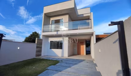 Amplo Sobrado com Piscina a 430m da Praia – Barra do Saí, Itapoá/SC