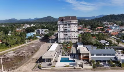 Apartamento no 6º andar com vista para o mar no Residencial Ocean Castle Home Clube em Itapoá-SC