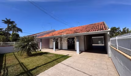Casa com edícula e cozinha planejada na Barra do Saí a 180 metros da praia em Itapoá/SC!