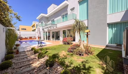 Casa com 4 dormitórios à venda, 328 m² por R$ 2.650.000,00 - Condominio Figueira Garden - Atibaia/SP