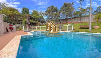CASA PARA VENDA E LOCAÇÃO NO CONDOMÍNIO FIGUEIRA GARDEN EM ATIBAIA - 3 SUITES - MOBILIADA E DECORADA